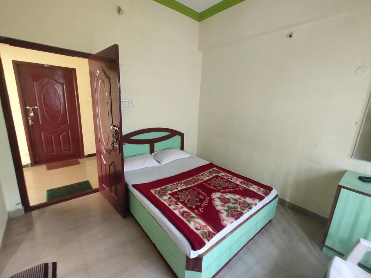 يركواد Hotel Ruchi المظهر الخارجي الصورة